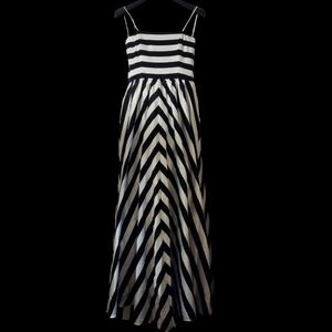 Formal Strapless Party Dress BlackWhite Stripes w Side Pockets & Petticoat Sz 13